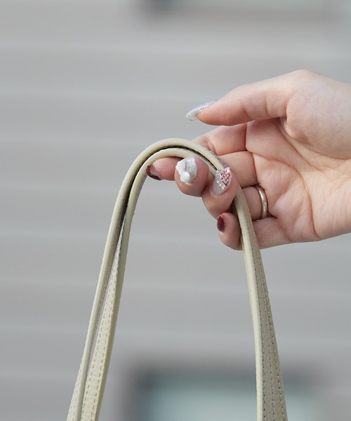 YAHKI(ヤーキ)の「YAHKI/ヤーキ HAND BAG ベーシック 床革 ハンドバッグ 2026年春夏(ハンドバッグ・レディース・ブラック/サンドベージュ/ライトピンク・FREE)」の5枚目の写真