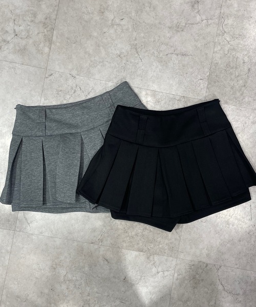 ROGER AND RAW(ロジャーアンドロウ)の「インパン付ミニプリーツスカート(スカート・レディース・グレー/ブラック・SMALL/MEDIUM)」の22枚目の写真