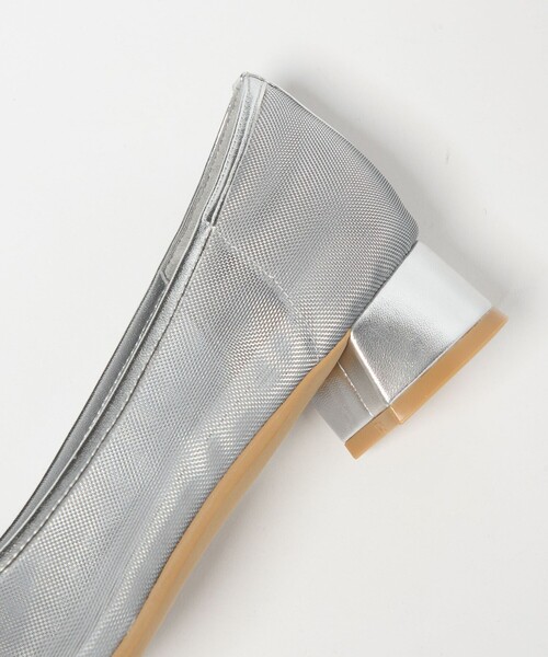 green label relaxing（グリーンレーベルリラクシング）の「ポインテッド チュール パンプス（パンプス・レディース・シルバー/ブラック・25cm/24.5cm/24cm/23.5cm/23cm/22.5cm）」の10枚目の写真