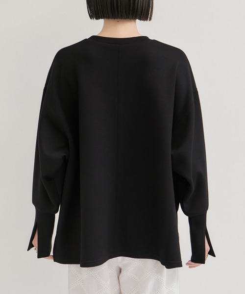 le cercle ADAM ET ROPE'(ルセルクルアダムエロペ)の「フォルムワイドプルオーバー/セットアップ対応(Tシャツ/カットソー・レディース・サックスブルー/ブラック/ライトグレー・FREE)」の12枚目の写真