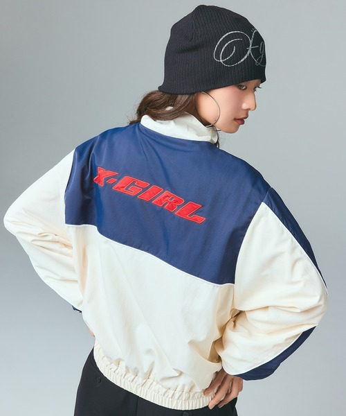 X-girl（エックスガール）の「FACE LABEL TRACK JACKET（ナイロンジャケット・レディース・グレー/ブラック/ホワイト・S/M）」の2枚目の写真