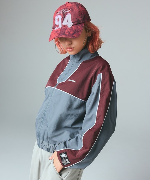 X-girl（エックスガール）の「FACE LABEL TRACK JACKET（ナイロンジャケット・レディース・グレー/ブラック/ホワイト・S/M）」の20枚目の写真