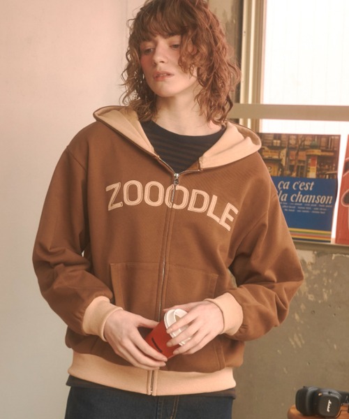 Zooodle（ズードル）の「Logo sweat hoodie - ロゴスウェットフーディー -（パーカー・メンズ・グレー/ブラウン・MEDIUM/LARGE）」の2枚目の写真