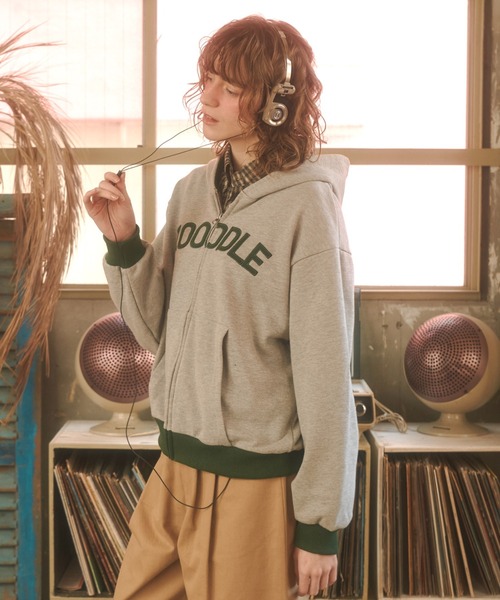 Zooodle（ズードル）の「Logo sweat hoodie - ロゴスウェットフーディー -（パーカー・メンズ・グレー/ブラウン・MEDIUM/LARGE）」の3枚目の写真