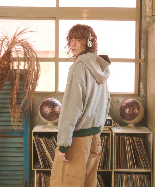 Zooodle（ズードル）の「Logo sweat hoodie - ロゴスウェットフーディー -（パーカー・メンズ・グレー/ブラウン・MEDIUM/LARGE）」の10枚目の写真