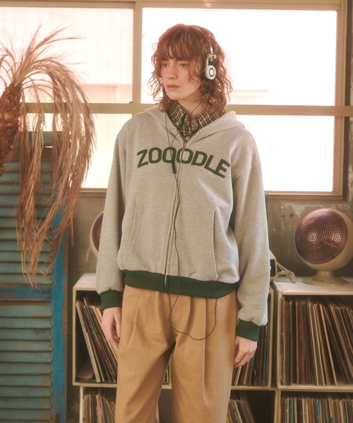 Zooodle（ズードル）の「Logo sweat hoodie - ロゴスウェットフーディー -（パーカー・メンズ・グレー/ブラウン・MEDIUM/LARGE）」の7枚目の写真