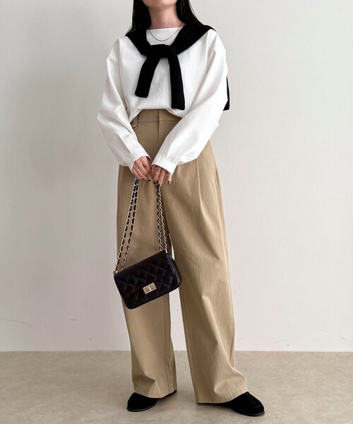 fredy emue（フレディエミュ）の「チノタックパンツ（チノパンツ・レディース・ベージュ/ブラウン・38/36/34）」の5枚目の写真