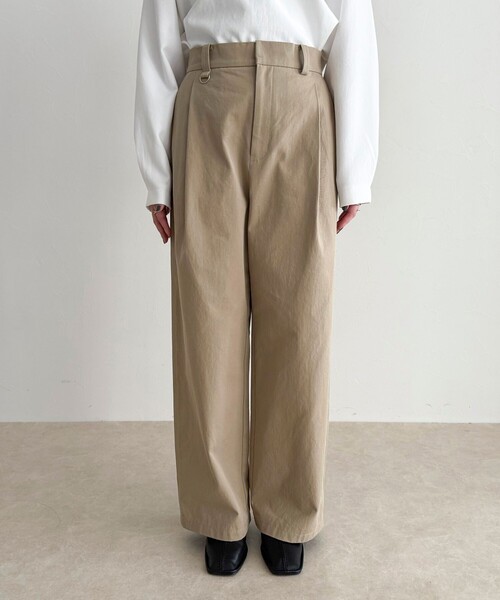 fredy emue（フレディエミュ）の「チノタックパンツ（チノパンツ・レディース・ベージュ/ブラウン・38/36/34）」の13枚目の写真