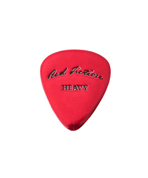 RAD FICTION（ラッドフィックション）の「SID GUITAR PICK BROOCH / METALLIC RED（ブローチ/コサージュ）」