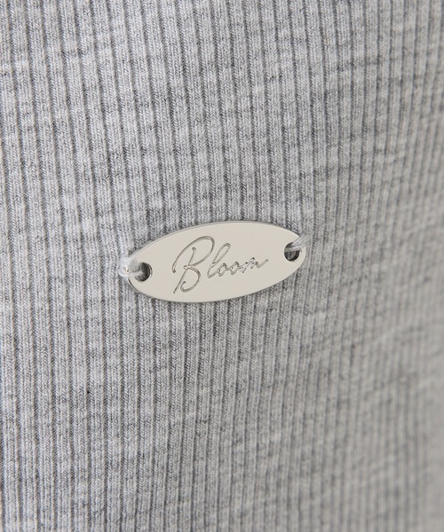 one after another NICE CLAUP(ワンアフターアナザーナイスクラップ)の「プレート付きカットソー(Tシャツ/カットソー・レディース・杢グレー/オフホワイト/サックスブルー/ブラック・FREE)」の19枚目の写真