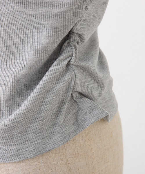 one after another NICE CLAUP(ワンアフターアナザーナイスクラップ)の「プレート付きカットソー(Tシャツ/カットソー・レディース・杢グレー/オフホワイト/サックスブルー/ブラック・FREE)」の21枚目の写真