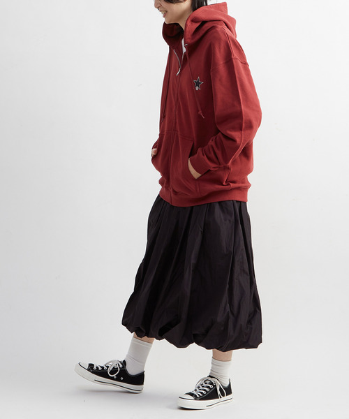 CONVERSE TOKYO（コンバーストウキョウ）の「TWIST GATHERD BALLOON SKIRT（スカート・レディース・グレイッシュベージュ/ブラック・FREE）」の9枚目の写真