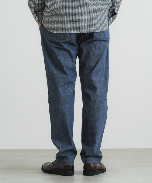 quadro（クオドロ）の「グレイッシュネイビーストレッチデニムイージーパンツ（デニムパンツ・メンズ・ネイビー・MEDIUM）」の2枚目の写真