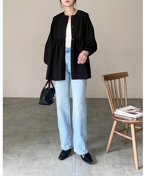 She's Closet(シーズクローゼット)の「ウエストギャザー切り替え長袖ペプラムノーカラージャケット(その他トップス・レディース・ネイビー/ベージュ/ブラック・L/M)」の10枚目の写真