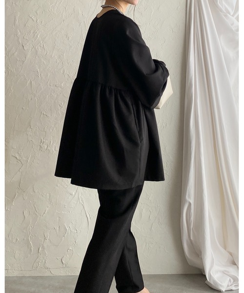 She's Closet(シーズクローゼット)の「ウエストギャザー切り替え長袖ペプラムノーカラージャケット(その他トップス・レディース・ネイビー/ベージュ/ブラック・L/M)」の7枚目の写真