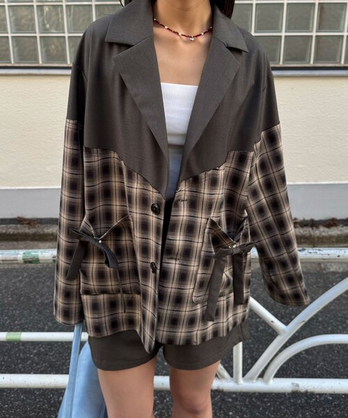 CIAOPANIC(チャオパニック)の「リボン付き切替テーラードジャケット(テーラードジャケット・レディース・サックスブルー/ネイビー/ブラウン・ONE SIZE)」の4枚目の写真