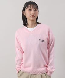FFEIN（フェイン）の「【FFEIN（フェイン）】ワンポイントロゴVネックニット/  ニット Vネック 刺繍 ワンポイント 長袖 【短丈】（ニット/セーター）」