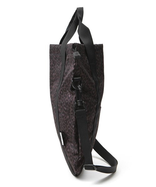 Drifter（ドリフター）の「LUNE TOTE／ルーントート（ショルダーバッグ・レディース・パープル/ブラック/ピーコックグリーン系/ブラック系その他・FREE）」の8枚目の写真