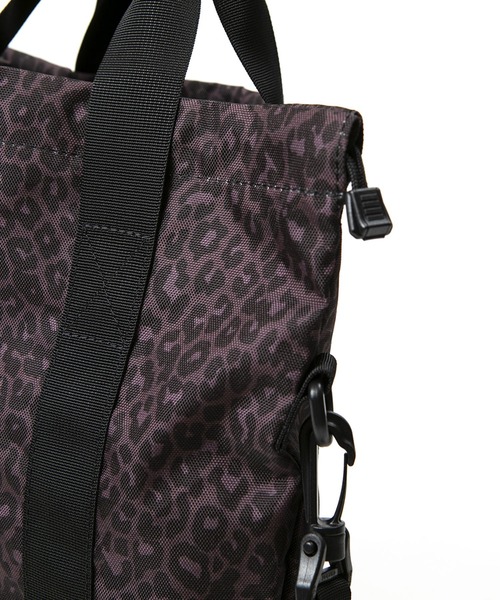 Drifter（ドリフター）の「LUNE TOTE／ルーントート（ショルダーバッグ・レディース・パープル/ブラック/ピーコックグリーン系/ブラック系その他・FREE）」の10枚目の写真