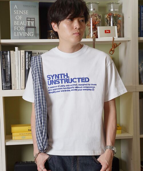 FFEIN(フェイン)の「【FFEIN(フェイン)】パッケージ発泡ロゴTシャツ / Tシャツ クルーネック 半袖 プリント 発砲ロゴ【短丈】(Tシャツ/カットソー・メンズ・ライトブルー/アッシュグレー/ネイビー/ホワイト・SMALL/LARGE/MEDIUM)」の1枚目の写真