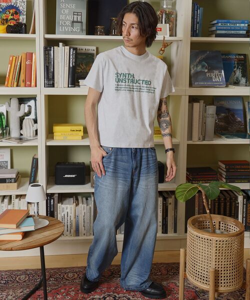 FFEIN(フェイン)の「【FFEIN(フェイン)】パッケージ発泡ロゴTシャツ / Tシャツ クルーネック 半袖 プリント 発砲ロゴ【短丈】(Tシャツ/カットソー・メンズ・ライトブルー/アッシュグレー/ネイビー/ホワイト・SMALL/LARGE/MEDIUM)」の11枚目の写真