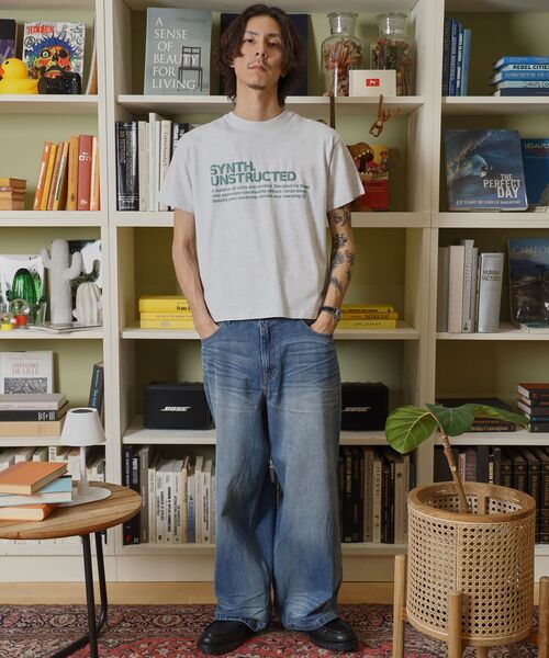 FFEIN(フェイン)の「【FFEIN(フェイン)】パッケージ発泡ロゴTシャツ / Tシャツ クルーネック 半袖 プリント 発砲ロゴ【短丈】(Tシャツ/カットソー・メンズ・ライトブルー/アッシュグレー/ネイビー/ホワイト・SMALL/LARGE/MEDIUM)」の12枚目の写真