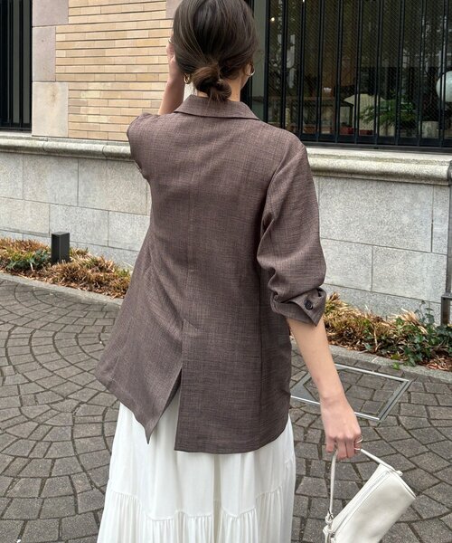 DouDou（ドゥドゥ）の「【インフルエンサー REI企画】リネンライクスラブジャケット（テーラードジャケット・レディース・ベージュ/チャコールグレー/モカ・FREE）」の9枚目の写真