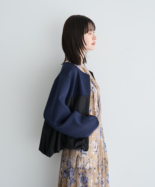 YECCA VECCA（イェッカヴェッカ）の「異素材MIXバルーンブルゾン（ブルゾン・レディース・ネイビー/ライトベージュ・FREE）」の16枚目の写真