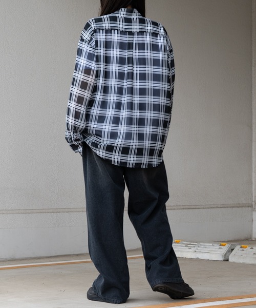 Limited Line Naive Magic(リミテッドラインナイーブマジック)の「【a】アソート総柄 ロングスリーブシアシャツ/アブストラクト/レオパード/チェック/柄(シャツ/ブラウス・メンズ・ブラック系2/ブラック系3/ブラック系1・LARGE/MEDIUM)」の18枚目の写真