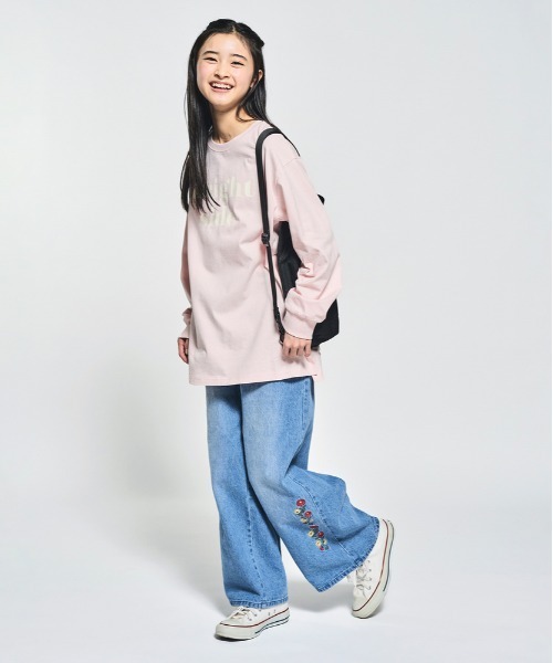 Right-on（ライトオン）の「[VIVIAN BLUE] フロントロゴ チュニック長袖Tシャツ (キッズ / おしゃれ / カジュアル)（Tシャツ/カットソー・キッズ・ピンク/オフホワイト・110/120/130/140/150/160）」の3枚目の写真