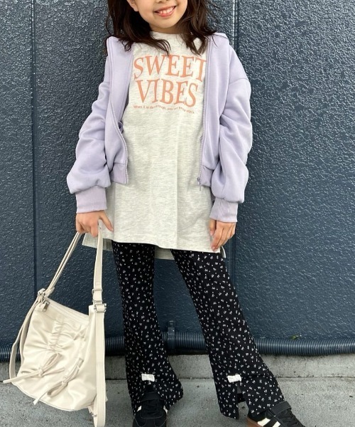 Right-on（ライトオン）の「[VIVIAN BLUE] フロントロゴ チュニック長袖Tシャツ (キッズ / おしゃれ / カジュアル)（Tシャツ/カットソー・キッズ・ピンク/オフホワイト・110/120/130/140/150/160）」の19枚目の写真