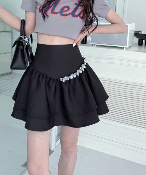 nonomi（ノノミ）の「ビジューライン付き ハイウエスト アシメティアードフリルミニスカート 韓国風 美脚見え（スカート・レディース・ブラック/ホワイト・L/S）」の6枚目の写真