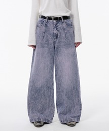 Camphor wood（カンファーウッド）の「CRACKED CHEMICAL-WASHED WIDE BAGGY JEANS / クラック加工ケミカルウォッシュワイドバギーシーンズ（デニムパンツ）」