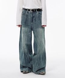 Camphor wood（カンファーウッド）の「CRACKED CHEMICAL-WASHED WIDE BAGGY JEANS / クラック加工ケミカルウォッシュワイドバギーシーンズ（デニムパンツ）」