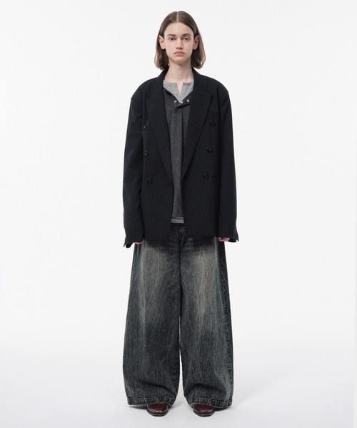 Camphor wood（カンファーウッド）の「CRACKED CHEMICAL-WASHED WIDE BAGGY JEANS / クラック加工ケミカルウォッシュワイドバギーシーンズ（デニムパンツ・メンズ・ブラック/インディゴブルー/ピンク系・SMALL/MEDIUM/LARGE）」の4枚目の写真