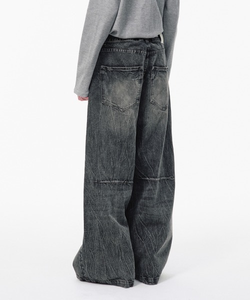 Camphor wood（カンファーウッド）の「CRACKED CHEMICAL-WASHED WIDE BAGGY JEANS / クラック加工ケミカルウォッシュワイドバギーシーンズ（デニムパンツ・メンズ・ブラック/インディゴブルー/ピンク系・SMALL/MEDIUM/LARGE）」の11枚目の写真