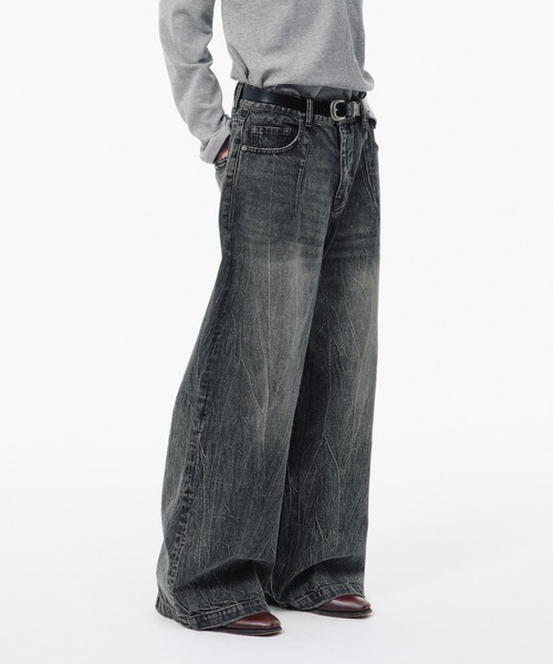 Camphor wood（カンファーウッド）の「CRACKED CHEMICAL-WASHED WIDE BAGGY JEANS / クラック加工ケミカルウォッシュワイドバギーシーンズ（デニムパンツ・メンズ・ブラック/インディゴブルー/ピンク系・SMALL/MEDIUM/LARGE）」の12枚目の写真