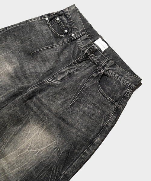 Camphor wood（カンファーウッド）の「CRACKED CHEMICAL-WASHED WIDE BAGGY JEANS / クラック加工ケミカルウォッシュワイドバギーシーンズ（デニムパンツ・メンズ・ブラック/インディゴブルー/ピンク系・SMALL/MEDIUM/LARGE）」の16枚目の写真