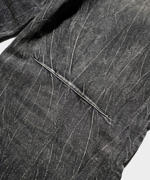 Camphor wood（カンファーウッド）の「CRACKED CHEMICAL-WASHED WIDE BAGGY JEANS / クラック加工ケミカルウォッシュワイドバギーシーンズ（デニムパンツ・メンズ・ブラック/インディゴブルー/ピンク系・SMALL/MEDIUM/LARGE）」の21枚目の写真
