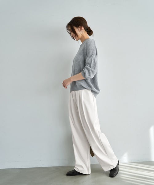 STYLE DELI（スタイルデリ）の「微シアーシャリ感Vネックニット（ニット/セーター・レディース・ライトグレー/オフホワイト・FREE）」の17枚目の写真