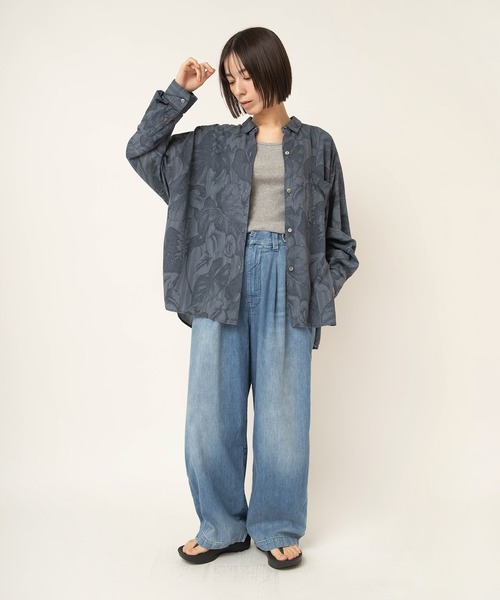 RNA-N(アールエヌエーエヌ)の「B2958 リーフストライプ柄シャツ(シャツ/ブラウス・レディース・ベージュ/ネイビー/グレー・FREE)」の18枚目の写真