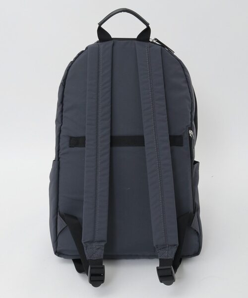 MELROSE claire（メルローズ クレール）の「【撥水軽量！大人の12ポケットリュック】（バックパック/リュック・レディース・ブラック/ベージュ/ダークグレー・FREE）」の13枚目の写真