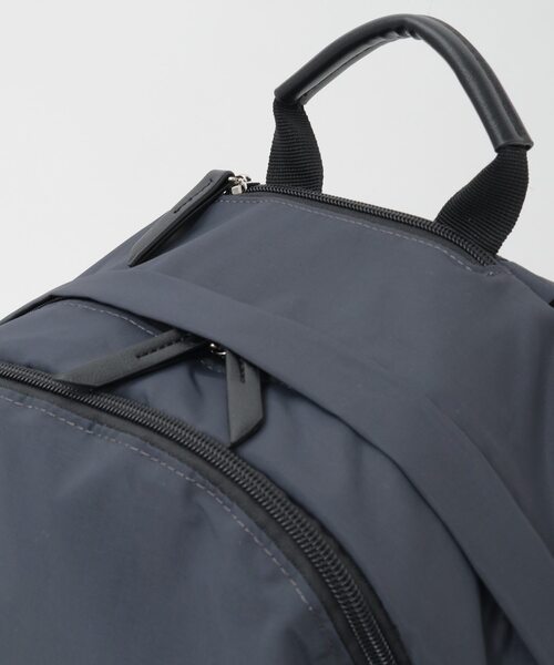 MELROSE claire（メルローズ クレール）の「【撥水軽量！大人の12ポケットリュック】（バックパック/リュック・レディース・ブラック/ベージュ/ダークグレー・FREE）」の15枚目の写真