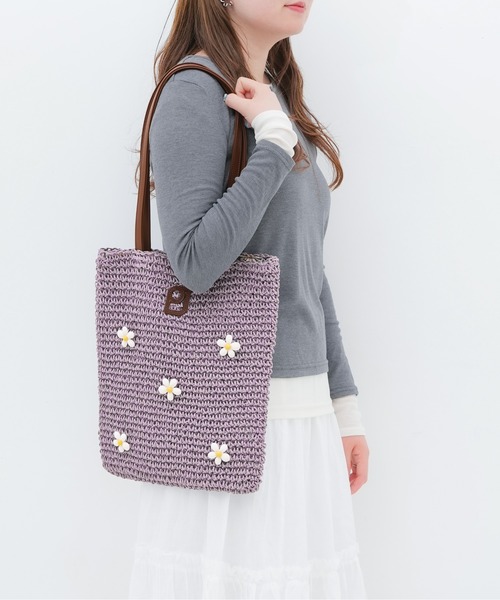 PAUL & JOE ACCESSOIRES(ポールアンドジョーアクセソワ)の「【PAUL & JOE ACCESSOIRES /ポール アンド ジョー アクセソワ 】 BEADS MOTIF トートバッグ(トートバッグ・レディース・パープル/ブラウン・FREE)」の2枚目の写真