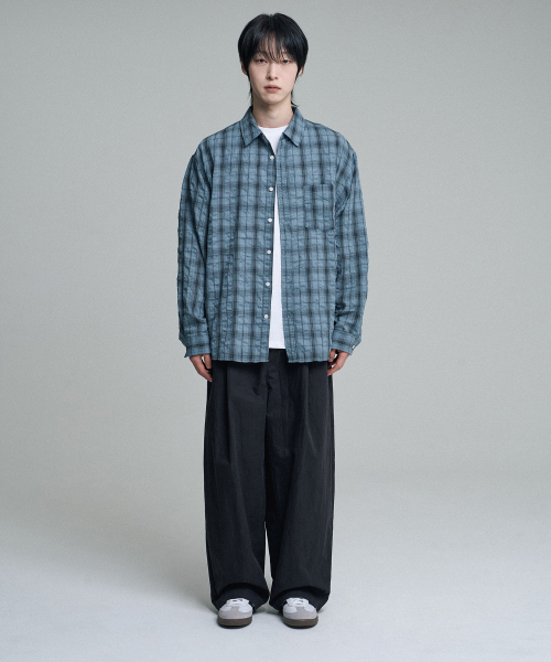 MOOVN（ムブン）の「ヴィンテージリンクルチェックシャツブルー（シャツ/ブラウス・メンズ・その他・LARGE/MEDIUM）」の3枚目の写真