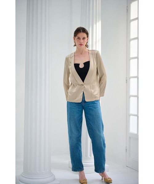 Estella.K(エステラケー)の「Rosana Jacket エアリーサテンジャケット(その他アウター・レディース・ベージュ/オフホワイト/ブラック・FREE)」の13枚目の写真