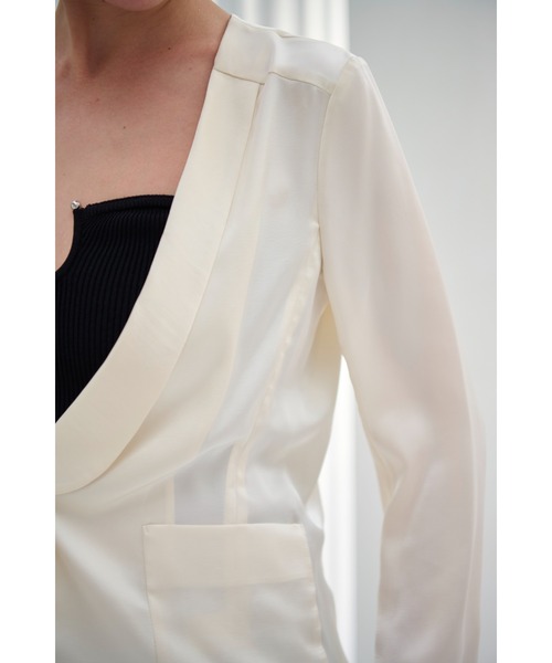 Estella.K(エステラケー)の「Rosana Jacket エアリーサテンジャケット(その他アウター・レディース・ベージュ/オフホワイト/ブラック・FREE)」の19枚目の写真