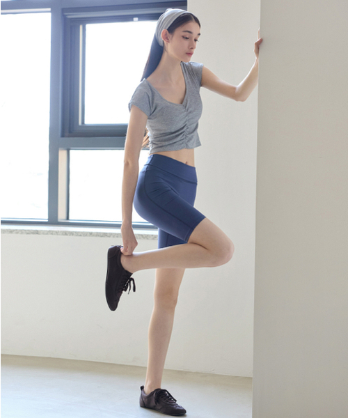DEVIWEAR(デヴィウェア)の「JULLY シャーリング キャップスリーブ DEVI-T0130-メランジグレー(Tシャツ/カットソー・レディース・ミックスグレー・FREE)」の2枚目の写真