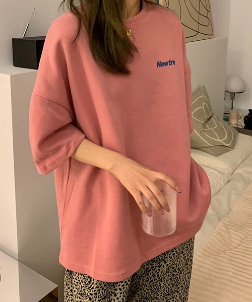 ARCADE(アーケード)の「韓国風 オーバーサイズ ロゴ 半袖Tシャツ ドロップショルダー -ARCADE Limited Line-(Tシャツ/カットソー・レディース・ネイビー/オートミール/スモークピンク・FREE)」の1枚目の写真
