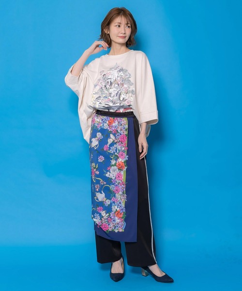 iS ScoLar(イズスカラー)の「561227:スカーフ柄巻きスカート付きパンツ(その他パンツ・レディース・ネイビー/ブラック/アイボリー・M)」の4枚目の写真